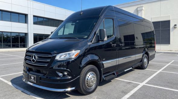 10 passenger sprinter van eugene