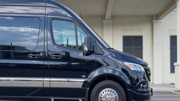 eugene 12 passenger sprinter van