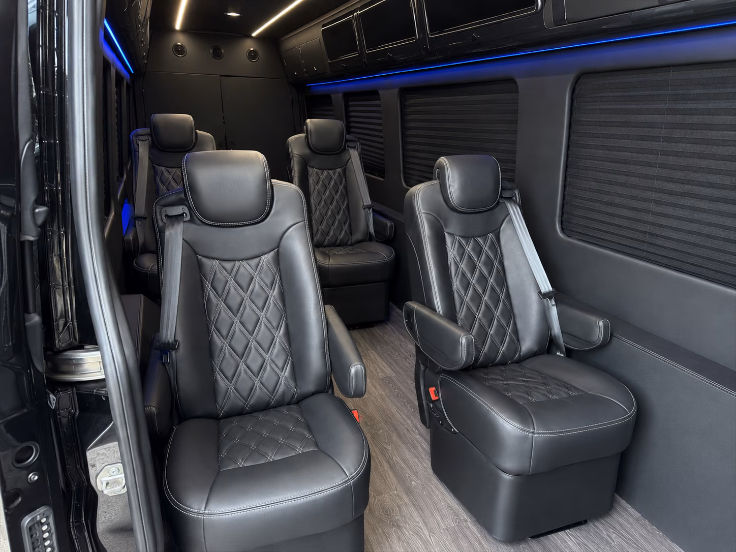 eugene 15 passenger sprinter van inside