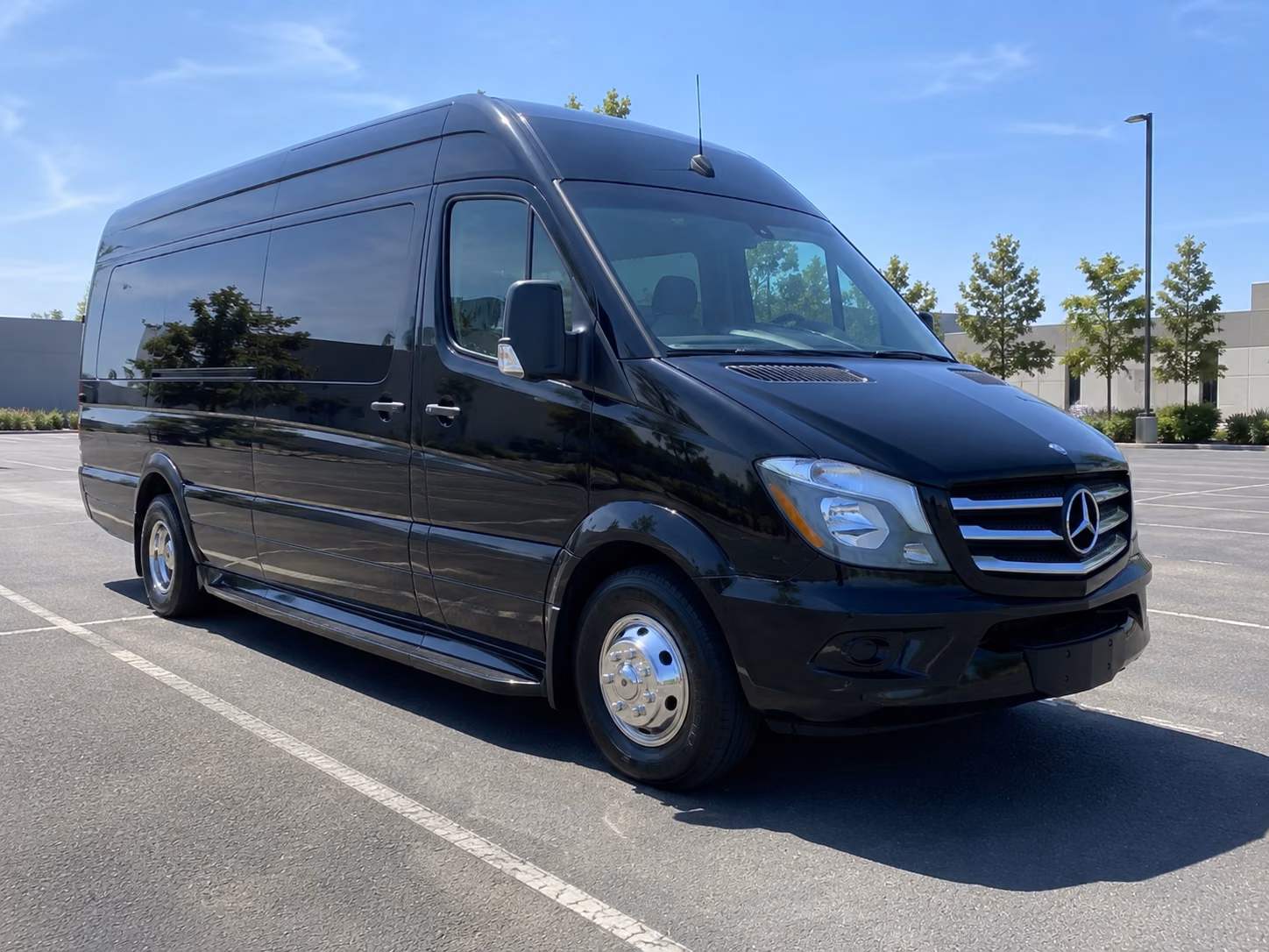 find the perfect transportation for your next airport transfer 2