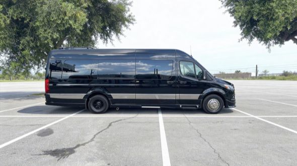 sprinter limousine eugene